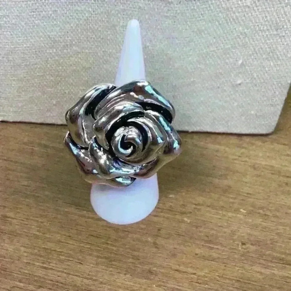 Silver Tone Rose Necklaces and Stretch Flower Ring Set - Picture 7 of 8